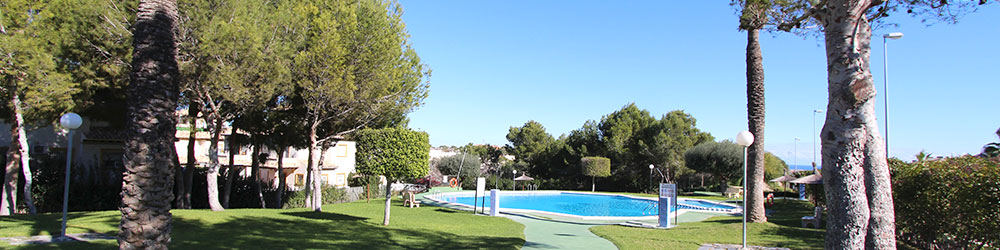 Pinada Golf 2 Pool Gardens
